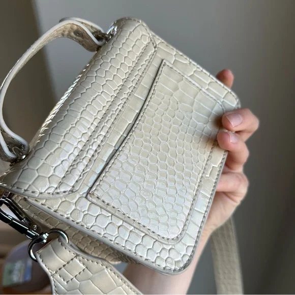 HVISK Women's Renei Croco Cross Body Bag - Picture 7 of 15